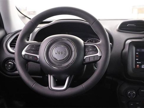 Used 2019 Jeep Renegade Latitude image 23