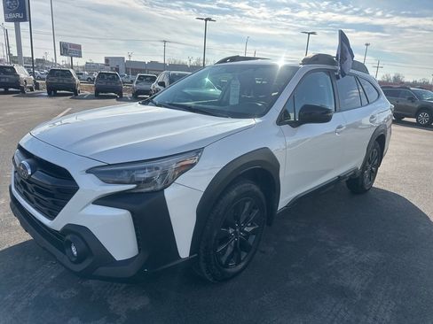 Certified 2025 Subaru Outback Onyx Edition XT image 3