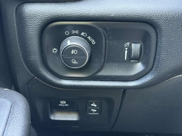 Used 2022 RAM 1500 Big Horn AWD/4WD image 24