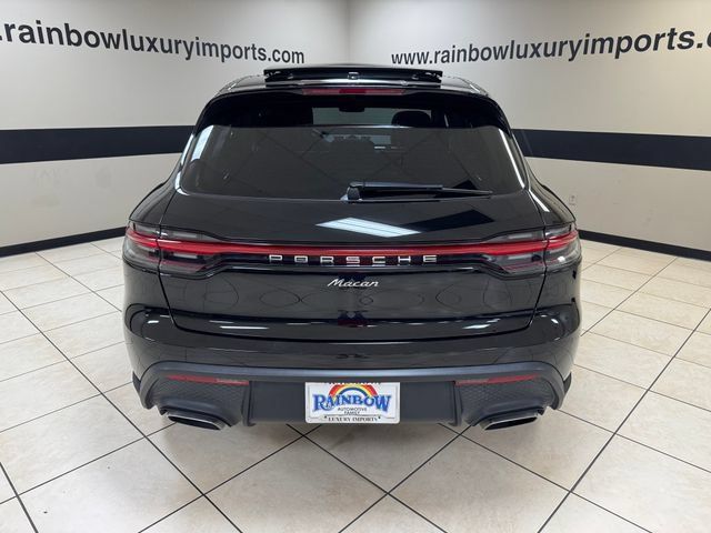 Used 2025 Porsche Macan AWD/4WD image 5