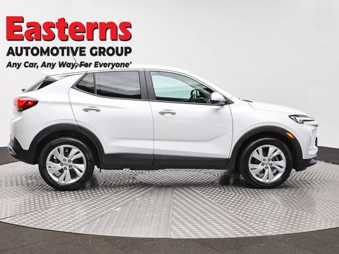 Used 2024 Buick Encore GX Preferred FWD image 4