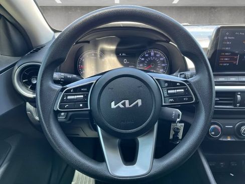 Used 2022 Kia Forte LXS FWD image 21