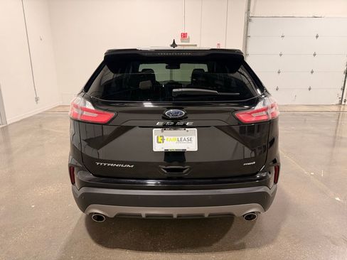 Used 2021 Ford Edge Titanium image 6