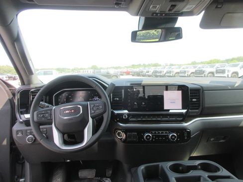 New 2026 GMC Sierra 2500 SLE w/ SLE Value Package; AWD/4WD image 16