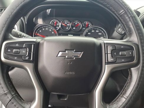 Used 2021 Chevrolet Silverado 1500 LT Trail Boss w/ Convenience Package II image 6