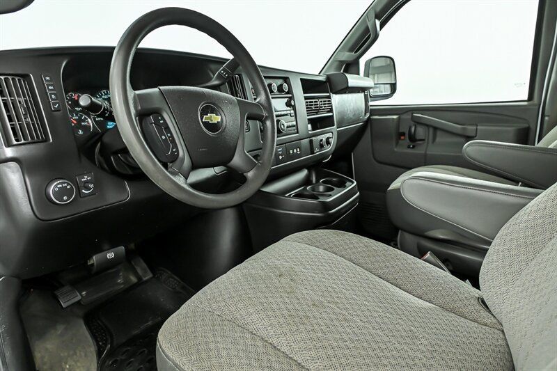 Used 2017 Chevrolet Express 3500 LT w/ LT Preferred Equipment Group RWD image 15
