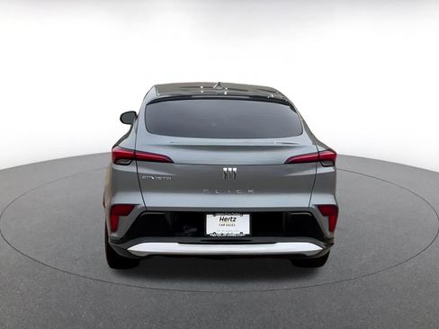 Used 2025 Buick Envista Sport Touring image 12