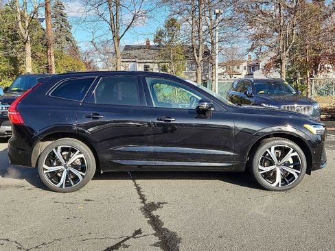 Certified 2024 Volvo XC60 T8 Ultimate w/ Protection Package Premier image 10