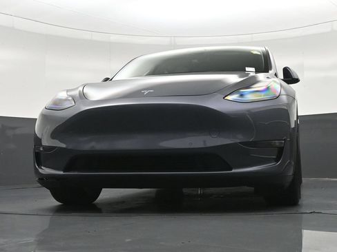 Used 2022 Tesla Model Y Performance AWD/4WD image 29
