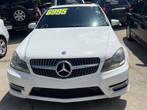 Used 2013 Mercedes-Benz C 250 Sedan image 2