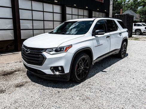 Used 2019 Chevrolet Traverse Premier w/ Redline Edition FWD image 5