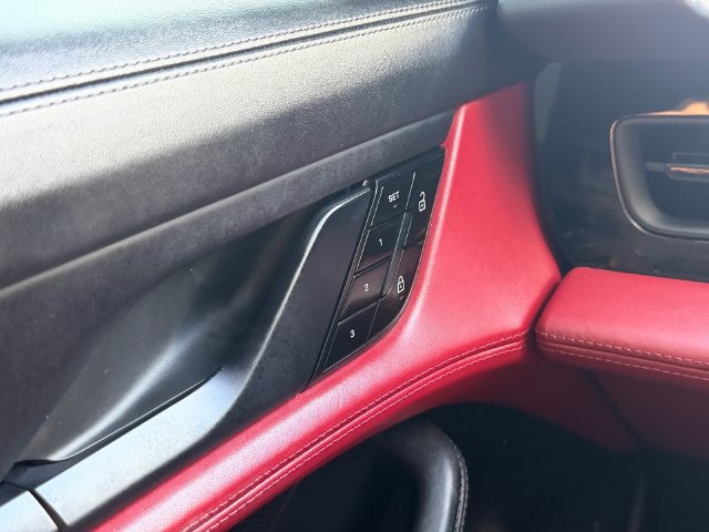 Used 2020 Porsche Taycan 4S AWD/4WD image 28
