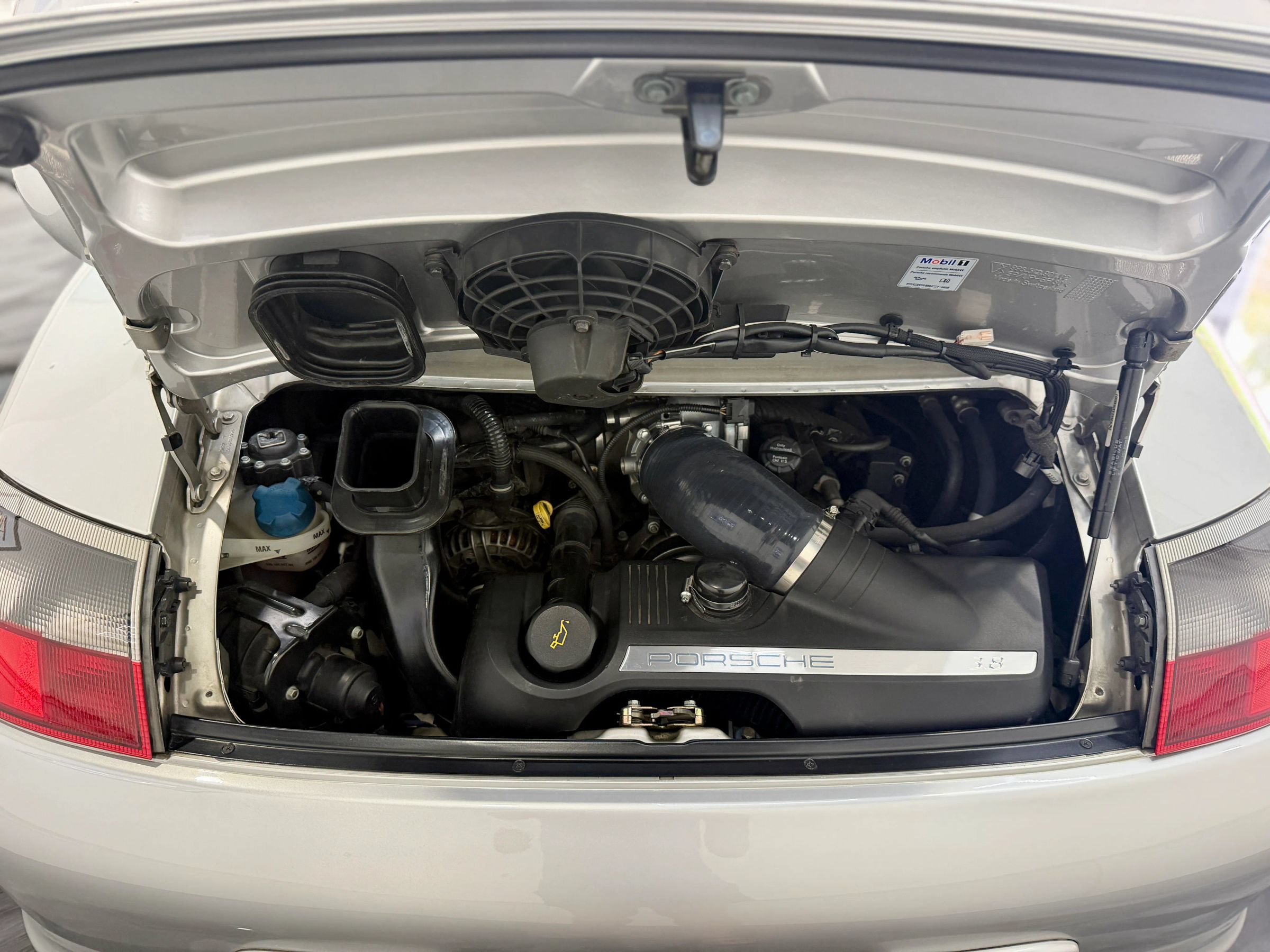 Used 2002 Porsche 911 GT3 RS image 51