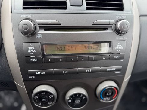 Used 2011 Toyota Corolla S FWD image 3