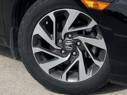 Used 2017 Honda Civic EX image 8