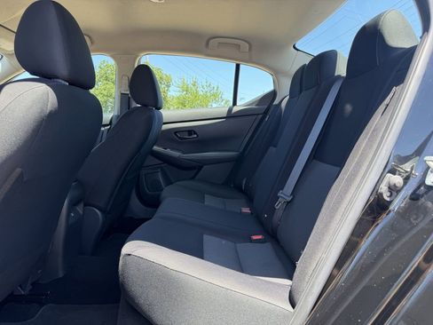 Used 2025 Nissan Sentra SV FWD image 27