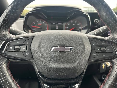 Used 2024 Chevrolet Trax RS w/ Driver Confidence Package FWD image 32