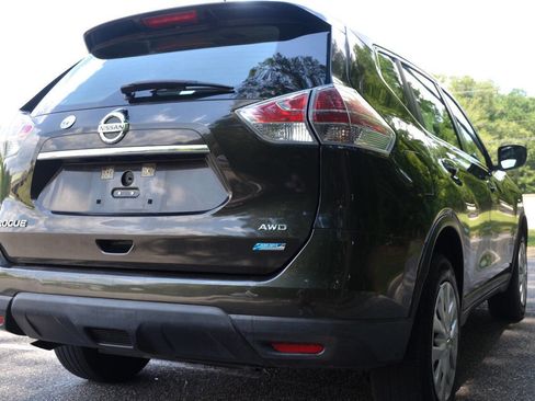 Used 2014 Nissan Rogue S image 5