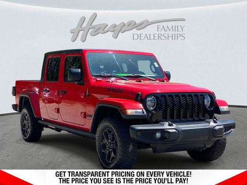 Used 2021 Jeep Gladiator Willys AWD/4WD image 1