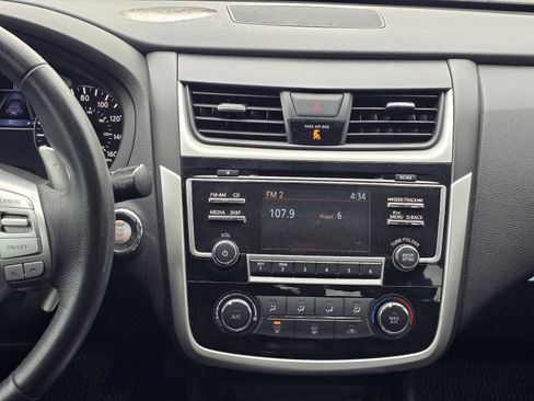 Used 2018 Nissan Altima 2.5 SR image 15