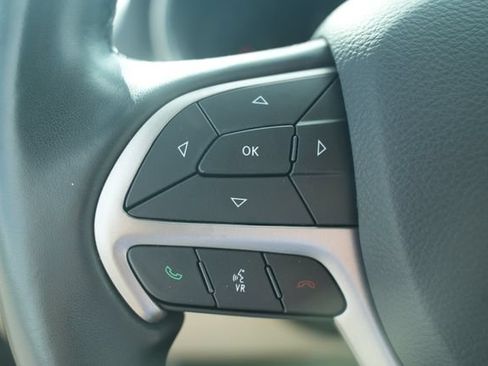 Used 2020 Jeep Grand Cherokee Limited RWD image 34