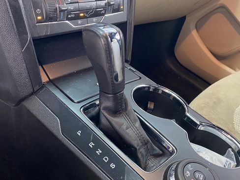 Used 2017 Ford Explorer XLT w/ Equipment Group 201A image 24