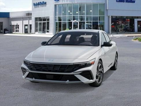 New 2026 Hyundai Elantra SEL Sport Premium FWD image 6