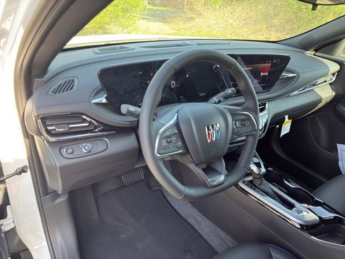 New 2026 Buick Envista Sport Touring image 23