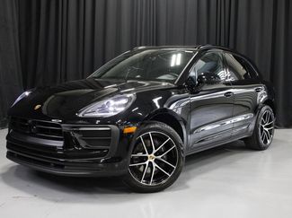 Certified 2025 Porsche Macan video 1