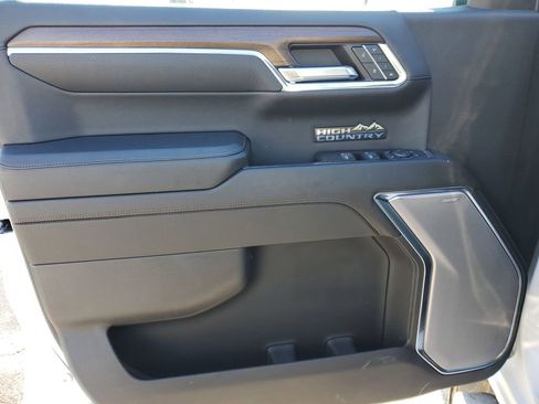 Used 2024 Chevrolet Silverado 1500 High Country image 24