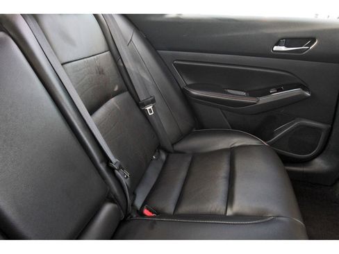 Used 2023 Nissan Altima 2.0 SR image 14