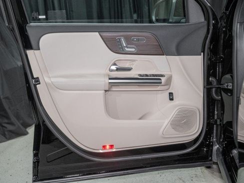 Certified 2026 Mercedes-Benz GLA 250 image 10