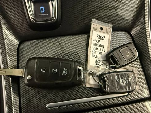 Used 2023 Hyundai Santa Fe SE AWD/4WD image 36