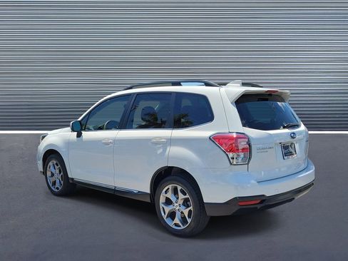 Used 2017 Subaru Forester 2.5i Touring AWD/4WD image 4