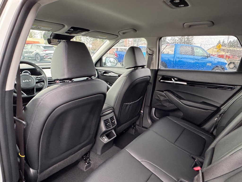 New 2026 Kia Seltos SX AWD/4WD image 32