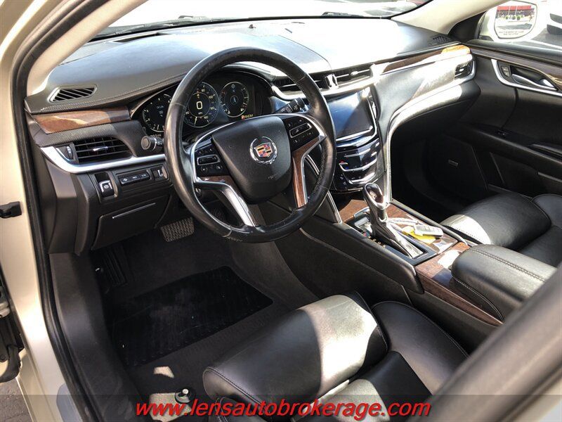 Used 2013 Cadillac XTS Premium FWD image 8