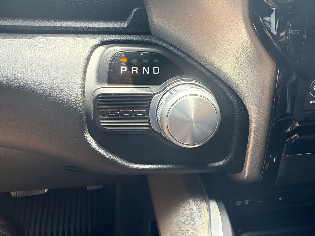 Used 2019 RAM 1500 Laramie RWD image 19