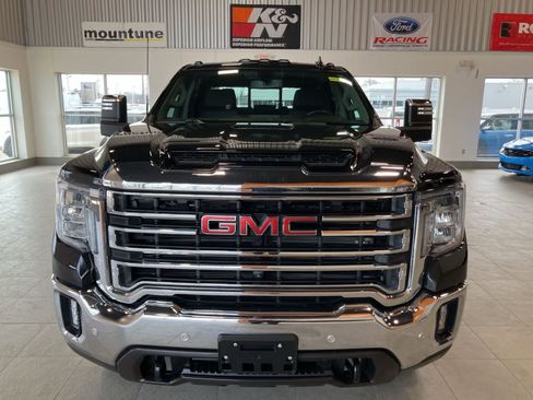 Used 2023 GMC Sierra 2500 SLT w/ SLT Premium Package AWD/4WD image 2