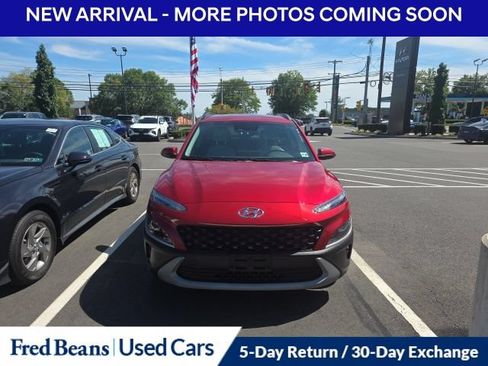Used 2023 Hyundai Kona SEL w/ Cargo Package AWD/4WD image 2