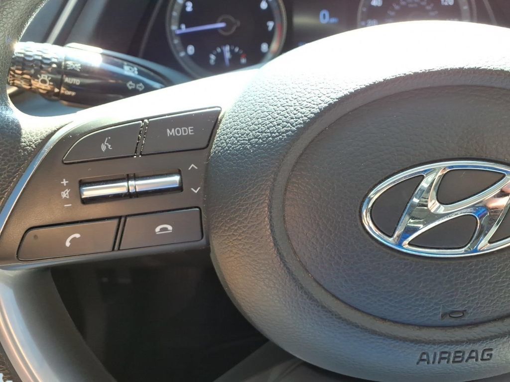 Used 2023 Hyundai Sonata SE FWD image 18