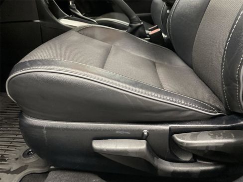 Used 2015 Toyota Corolla S image 18