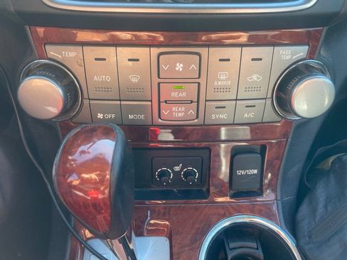 Used 2013 Toyota Highlander Limited AWD/4WD image 15