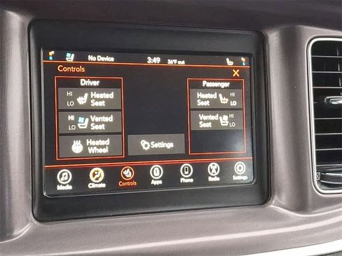 Used 2020 Dodge Charger SXT w/ Leather Interior Group image 19