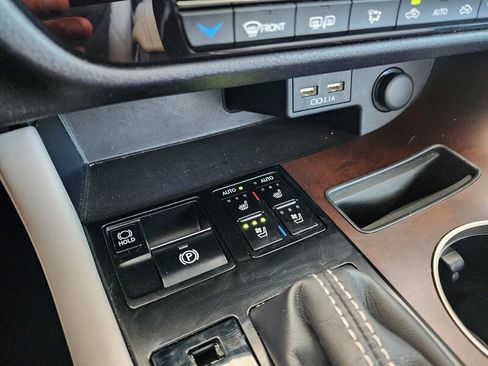 Used 2020 Lexus RX 450h AWD w/ Premium Package image 54