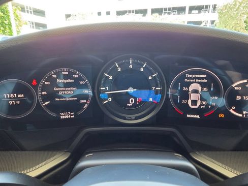 Used 2021 Porsche 911 Carrera RWD image 29