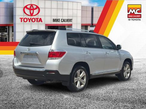 Used 2012 Toyota Highlander Limited FWD image 5