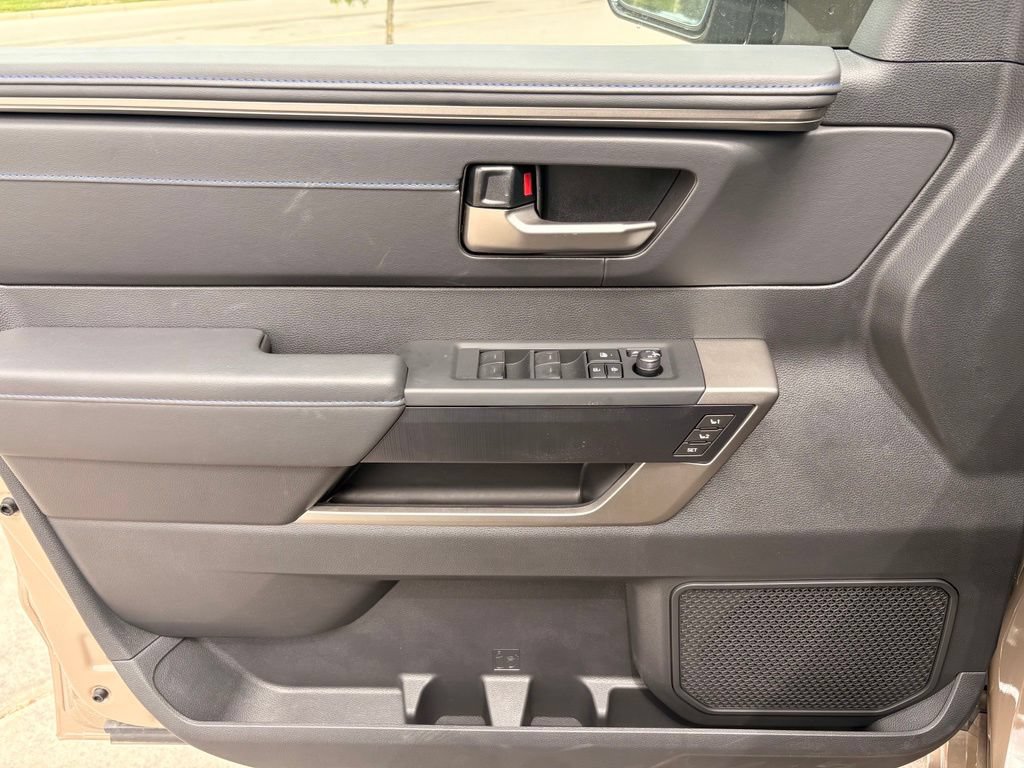 Used 2026 Toyota Tundra Platinum AWD/4WD image 11