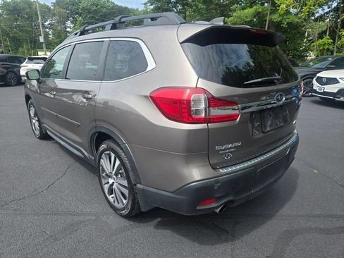 Used 2022 Subaru Ascent Limited w/ Technology Package AWD/4WD image 3