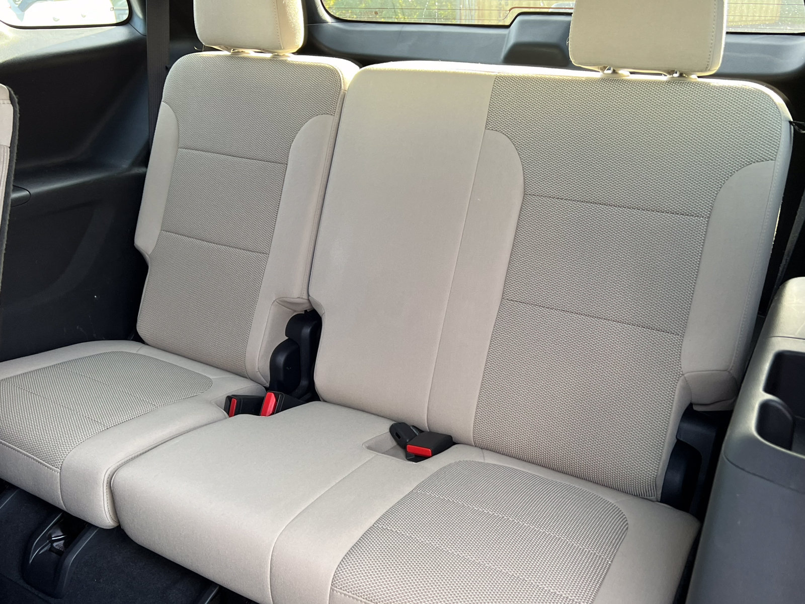 Used 2024 Chevrolet Traverse LS w/ Safety Package FWD image 8