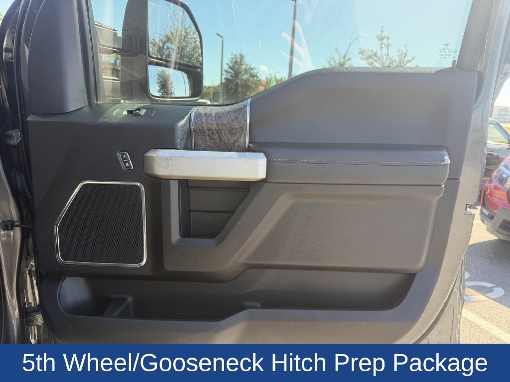 Used 2019 Ford F250 Lariat w/ Lariat Ultimate Package AWD/4WD image 22